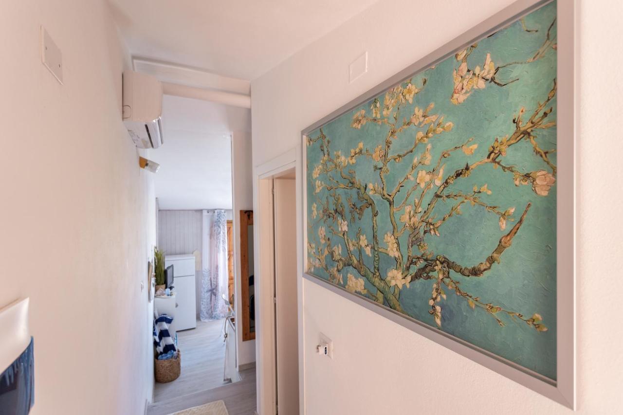 Casa La Brezza Iun R3224 Apartment Torre dei Corsari Luaran gambar