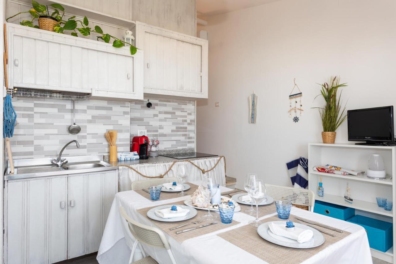 Casa La Brezza Iun R3224 Apartment Torre dei Corsari Luaran gambar